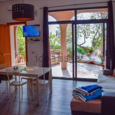 Elegance Apartment Taormina Letojanni Bagian luar foto
