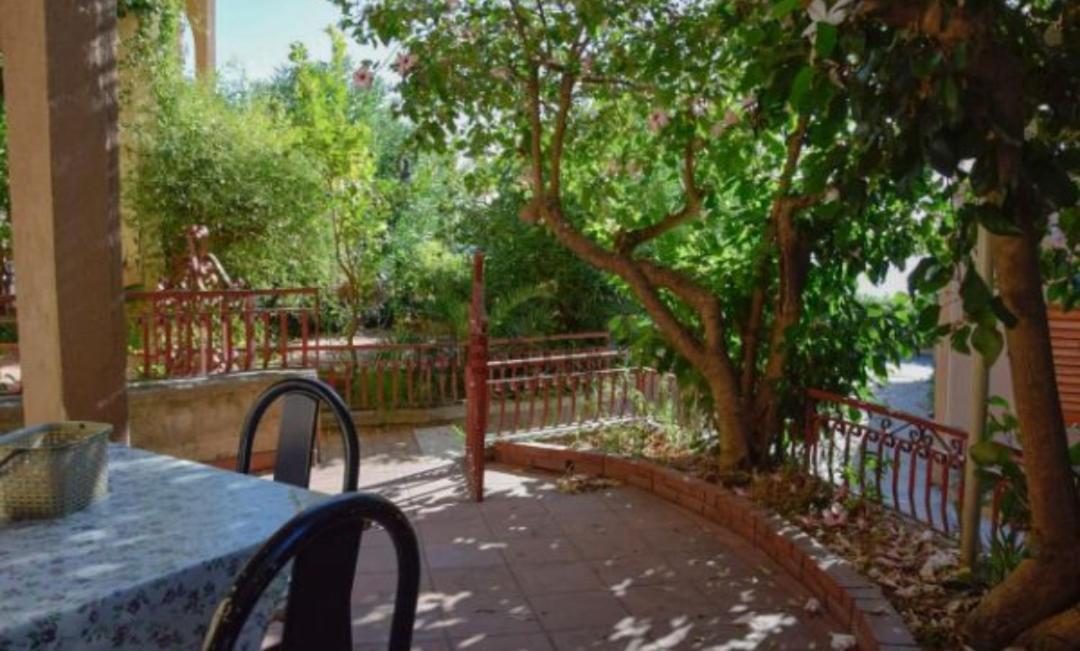 Elegance Apartment Taormina Letojanni Bagian luar foto