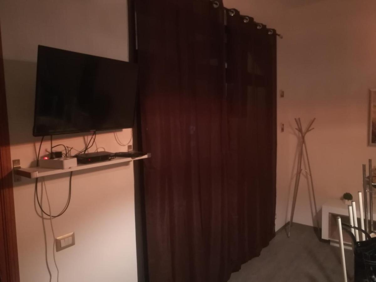 Elegance Apartment Taormina Letojanni Bagian luar foto